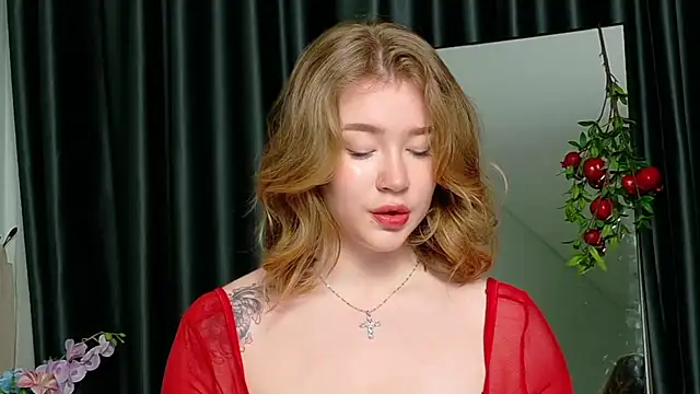 Rebecca Lace online show from October 2025 10:59:02 PM