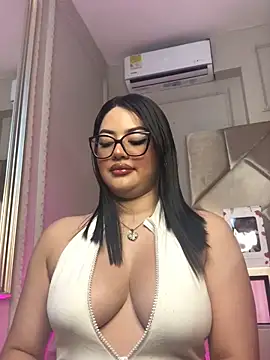 Snapshot of Catalina-Malave chatting on January 2026 12:47:02 AM Catalina-Malave online show from January 2026 12:47:02 AM