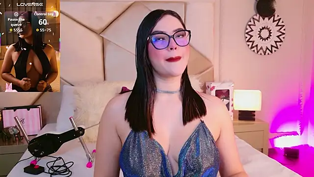 Snapshot of Catalina-Malave chatting on January 2026 12:01:02 AM Catalina-Malave online show from January 2026 12:01:02 AM