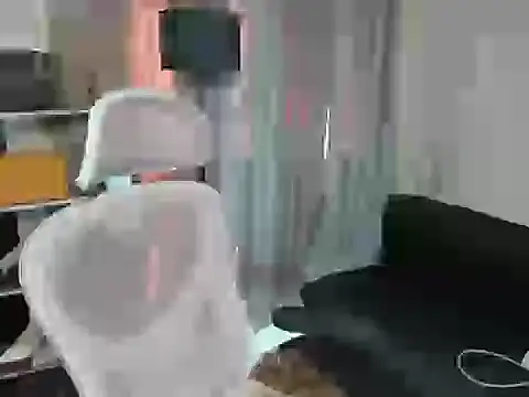 Snapshot of Seductive_Margaux chatting on December 2025 06:52:01 AM Seductive Margaux online show from December 2025 06:52:01 AM