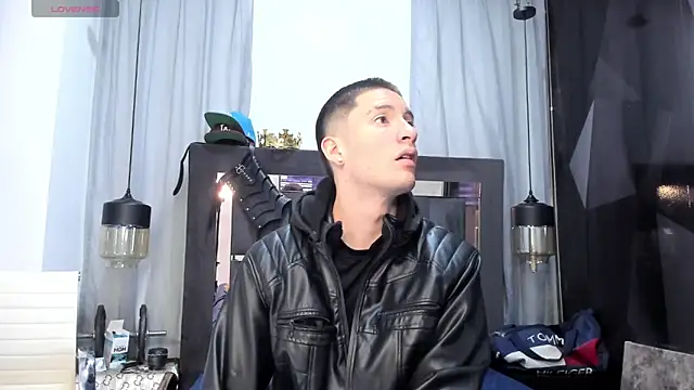 HunterHeat  online show from May 2026 12:24:02 PM