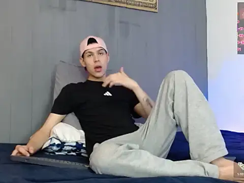 Snapshot of angeloo_666 chatting on September 2025 07:47:01 PM angeloo 666 online show from September 2025 07:47:01 PM