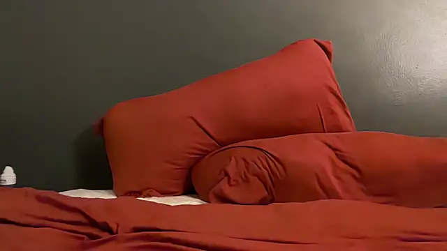 Snapshot of maskedboy1 chatting on October 2025 12:33:01 PM maskedboy1 online show from October 2025 12:33:01 PM