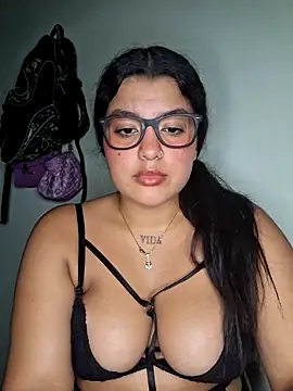 Snapshot of Cat_Hot_Party chatting on November 2025 11:14:02 PM Cat Hot Party online show from November 2025 11:14:02 PM