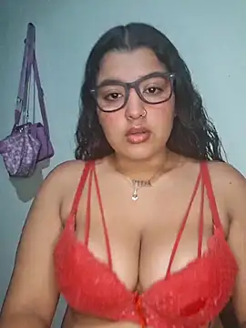 Snapshot of Cat_Hot_Party chatting on November 2025 06:52:01 PM Cat Hot Party online show from November 2025 06:52:01 PM
