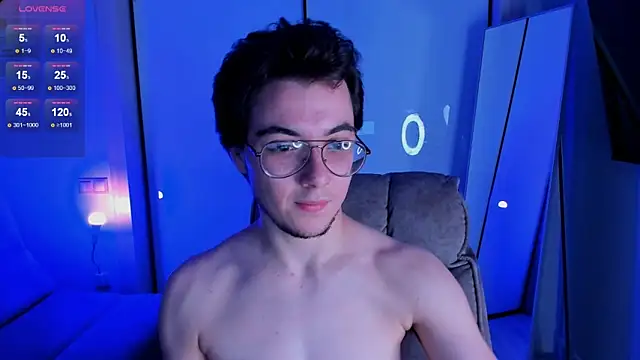 tyler bergg online show from September 2025 12:21:01 AM