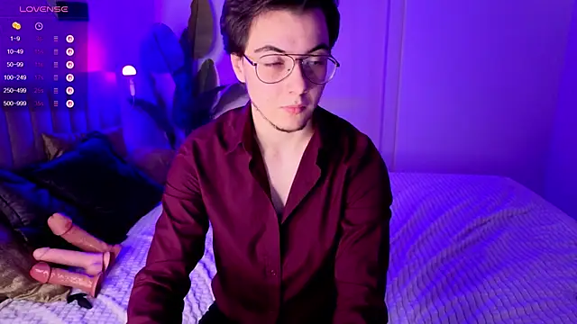 tyler bergg online show from September 2025 08:53:01 PM