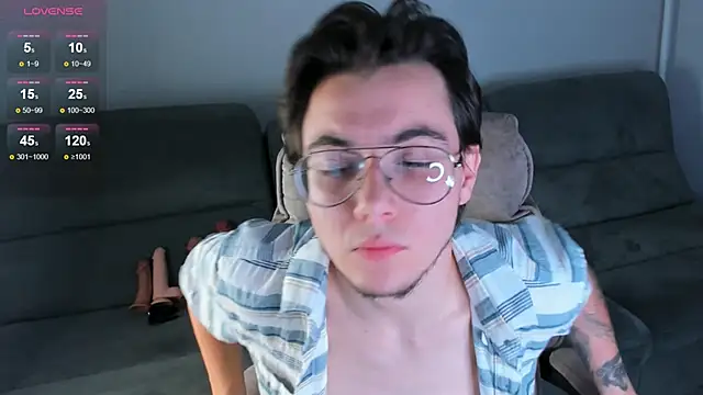 tyler bergg online show from September 2025 11:52:01 PM