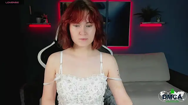 Roxy foxi online show from September 2025 01:07:02 AM