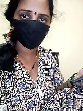 Snapshot of Mee_harini-telugupilla chatting on January 2026 01:40:01 AM Mee harini-telugupilla online show from January 2026 01:40:01 AM