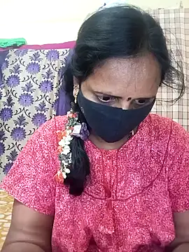 Snapshot of Mee_harini-telugupilla chatting on February 2026 03:02:01 AM Mee harini-telugupilla online show from February 2026 03:02:01 AM