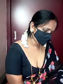 Snapshot of Mee_harini-telugupilla chatting on February 2026 06:42:01 PM Mee harini-telugupilla online show from February 2026 06:42:01 PM