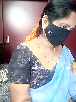 Snapshot of Mee_harini-telugupilla chatting on April 2026 02:32:01 AM Mee harini-telugupilla online show from April 2026 02:32:01 AM