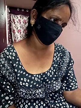 Snapshot of Mee_harini-telugupilla chatting on April 2026 01:03:01 AM Mee harini-telugupilla online show from April 2026 01:03:01 AM