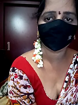 Snapshot of Mee_harini-telugupilla chatting on April 2026 02:31:01 AM Mee harini-telugupilla online show from April 2026 02:31:01 AM