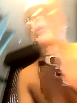 Snapshot of Lamery9696 chatting on October 2025 09:18:02 AM Lamery9696 online show from October 2025 09:18:02 AM