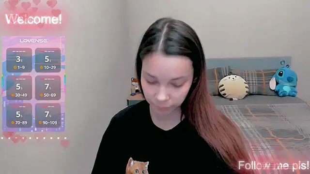 Kitten Alissa online show from May 2026 11:32:01 PM