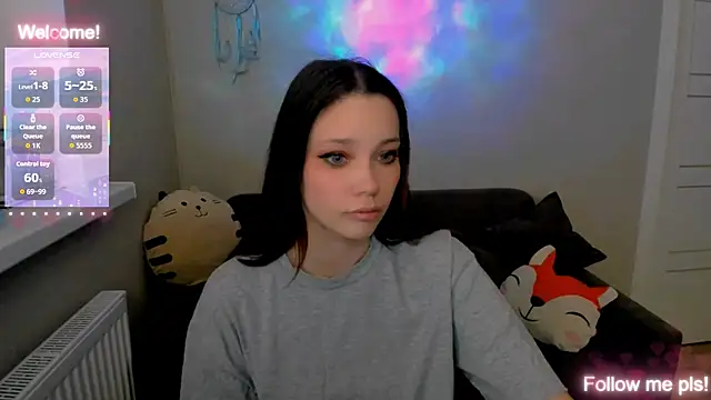 Kitten Alissa online show from May 2026 01:06:01 PM