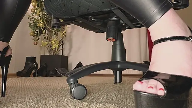 Jolie Orchid online show from January 2026 12:33:02 PM