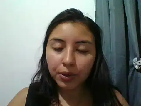 Snapshot of _Romilly_ chatting on October 2025 03:06:02 AM Romilly online show from October 2025 03:06:02 AM