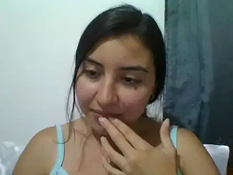 Snapshot of _Romilly_ chatting on November 2025 02:44:01 AM Romilly online show from November 2025 02:44:01 AM