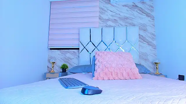 collet 1 online show from February 2026 11:58:02 AM