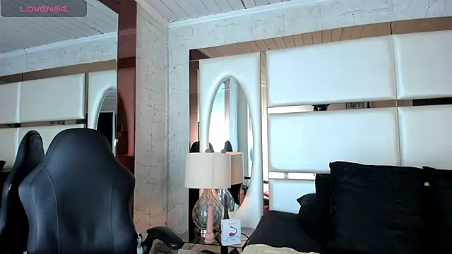 Snapshot of Ely09_ chatting on February 2026 02:04:02 PM Ely09 online show from February 2026 02:04:02 PM