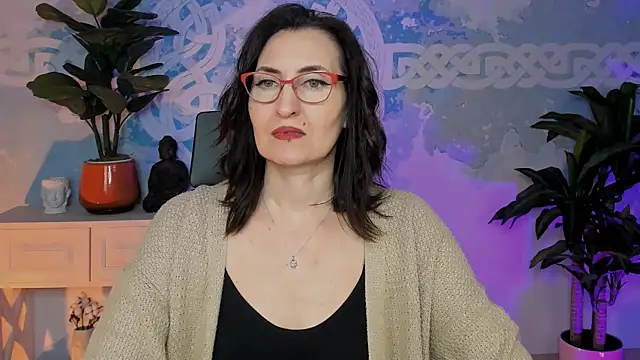 UnaTerra online show from November 2025 09:20:02 AM