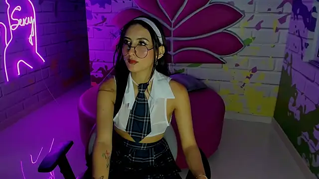 Snapshot of ValerySkinnyy chatting on January 2026 03:54:02 AM ValerySkinnyy online show from January 2026 03:54:02 AM