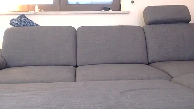 EdelHolz91 online show from June 2026 06:27:02 AM