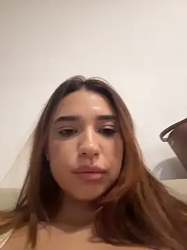 Snapshot of ItalianGirl chatting on November 2025 11:20:02 PM ItalianGirl online show from November 2025 11:20:02 PM