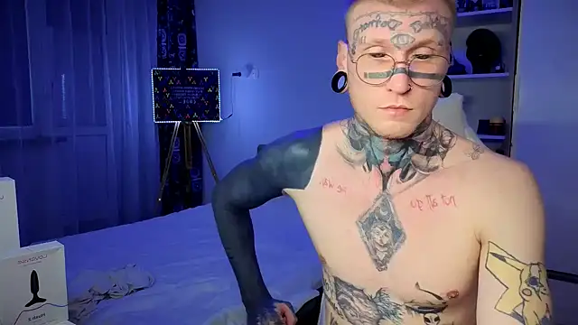 Snapshot of c10h15on1 chatting on February 2026 06:53:02 AM c10h15on1 online show from February 2026 06:53:02 AM