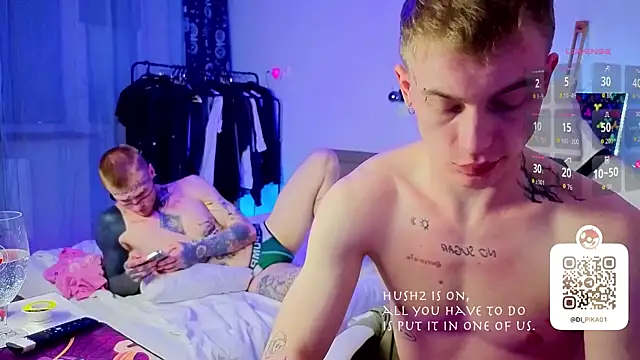 Snapshot of c10h15on1 chatting on February 2026 04:26:01 PM c10h15on1 online show from February 2026 04:26:01 PM