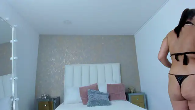 KaylieBrooks online show from November 2025 07:25:02 PM