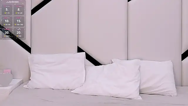 XimenaCosta online show from November 2025 12:05:02 PM