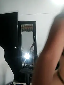 karly hot  online show from September 2025 02:02:01 AM