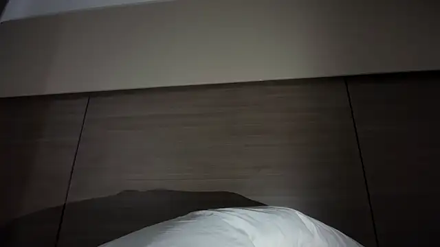 Liiz 01 online show from November 2025 02:55:02 AM