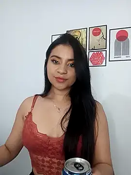 Snapshot of ValerieLove_ chatting on March 2026 11:33:01 PM ValerieLove online show from March 2026 11:33:01 PM