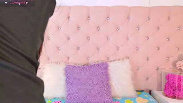 CaterinaRomano online show from December 2025 03:06:01 PM