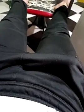 Snapshot of anis3g4 chatting on December 2025 10:29:02 PM anis3g4 online show from December 2025 10:29:02 PM