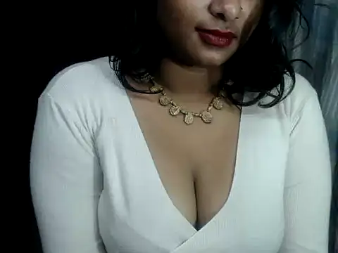 Snapshot of DearKimmi chatting on January 2025 08:54:02 PM DearKimmi online show from January 2025 08:54:02 PM