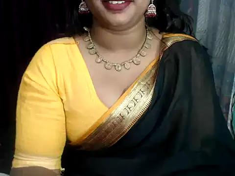 Snapshot of DearKimmi chatting on January 2025 08:42:01 PM DearKimmi online show from January 2025 08:42:01 PM