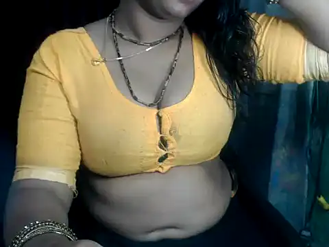 Snapshot of DearKimmi chatting on January 2025 08:16:01 PM DearKimmi online show from January 2025 08:16:01 PM