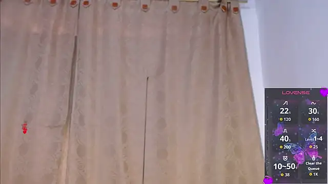 DaraKat18 online show from May 2026 10:08:02 PM