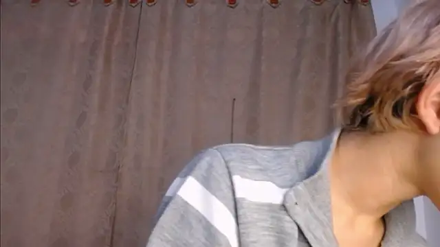 DaraKat18 online show from May 2026 10:38:01 PM