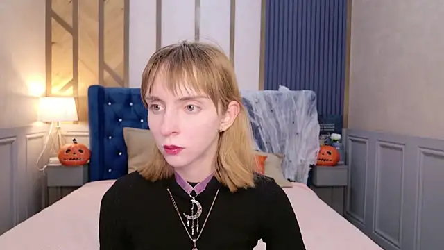 Snapshot of Beverly_Gomes chatting on October 2025 03:40:01 PM Beverly Gomes online show from October 2025 03:40:01 PM