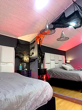 Samantha Milf   online show from October 2025 07:54:02 PM