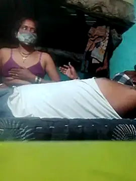 CUTE-004 online show from October 2025 06:32:02 PM