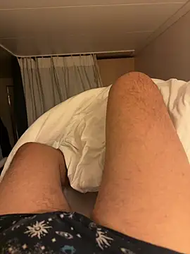 Snapshot of Arabicbous chatting on April 2026 12:00:02 PM Arabicbous online show from April 2026 12:00:02 PM