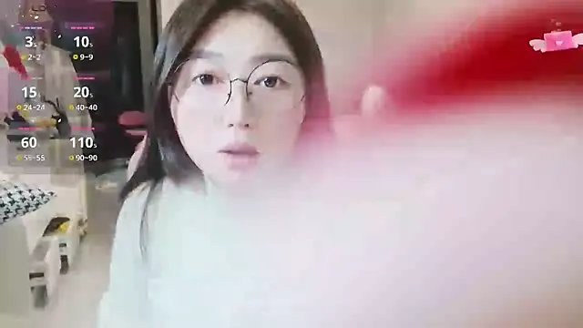 Snapshot of Diva_VVN chatting on March 2026 12:12:01 AM Diva VVN online show from March 2026 12:12:01 AM